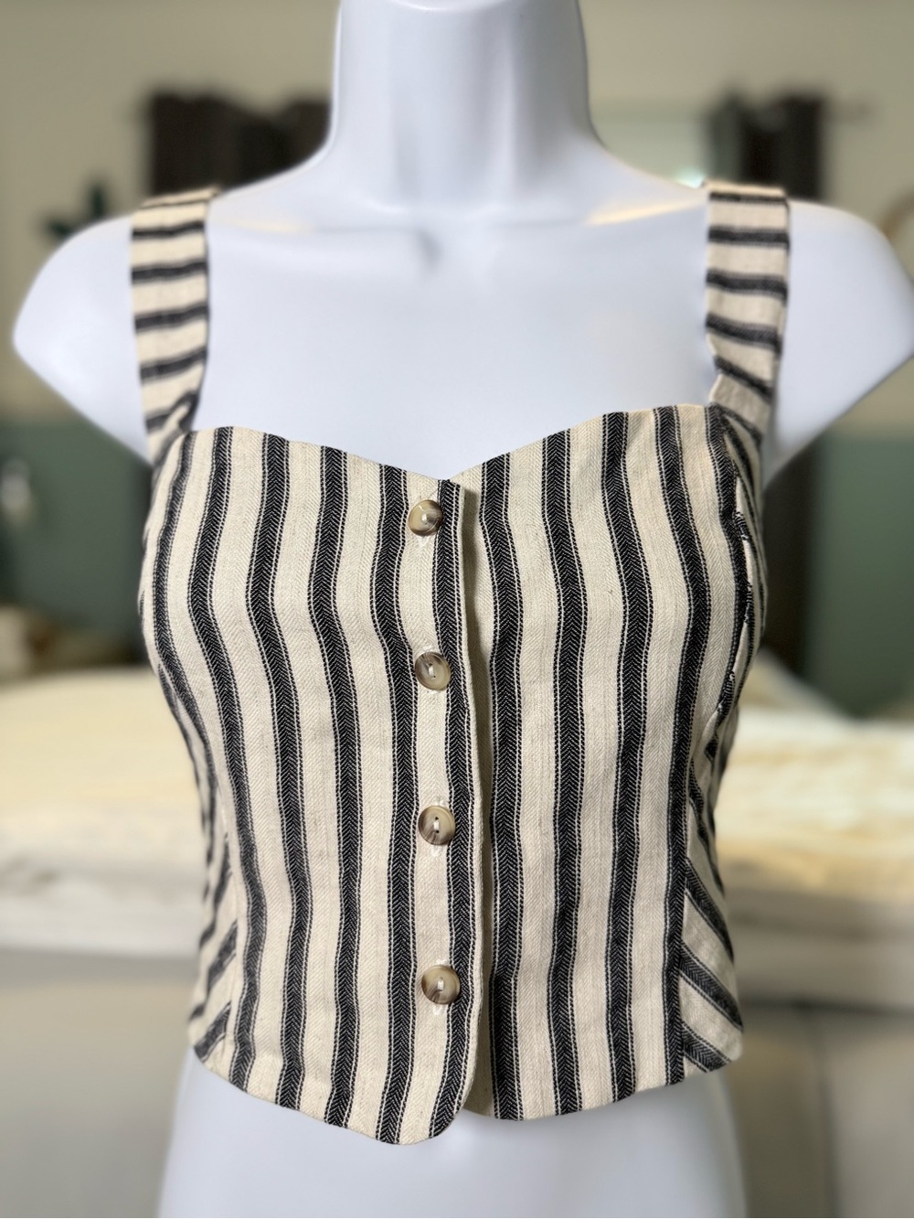 NWOT Self Contrast Striped Button-Front Tank Top Black & Cream Adjustable Straps